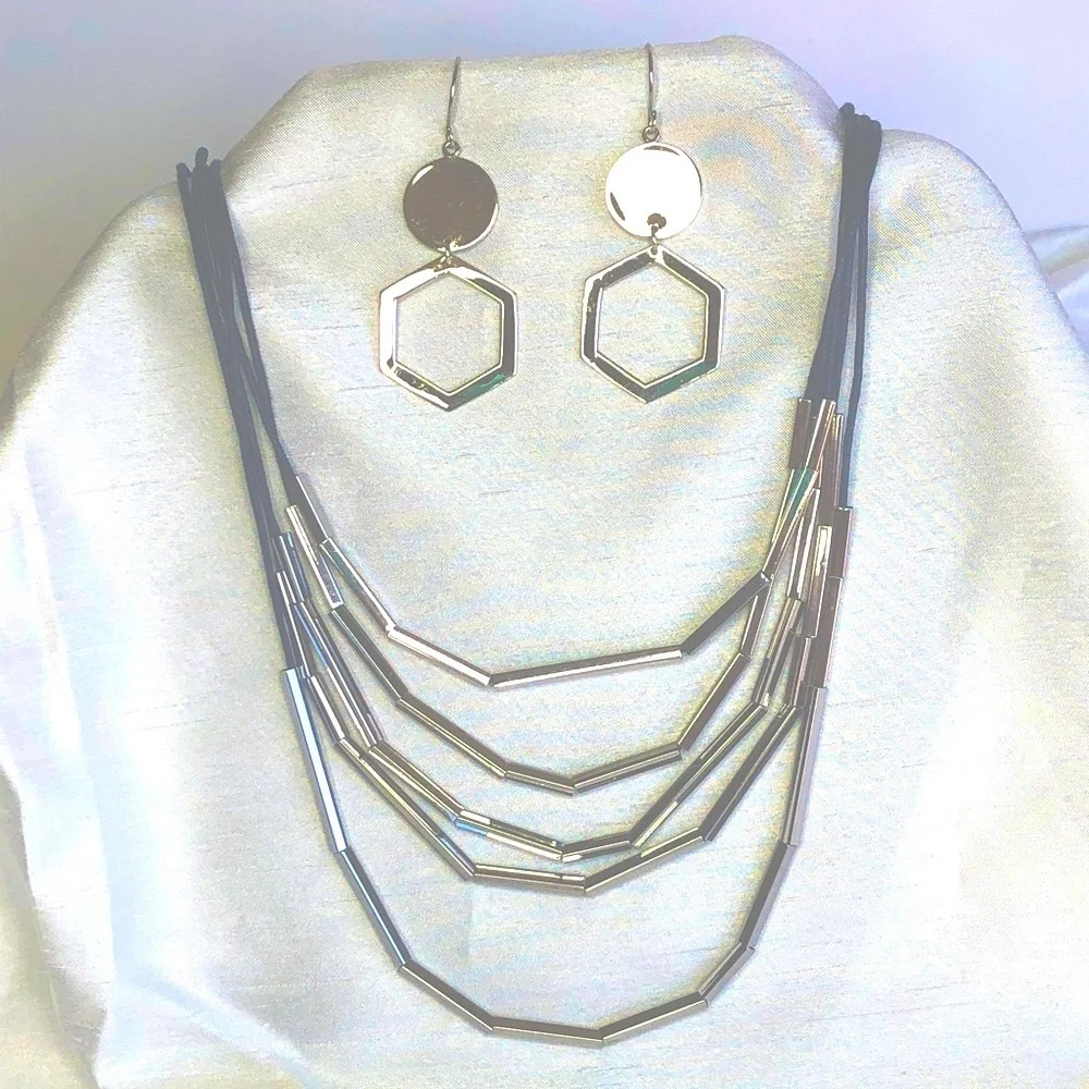 DONATED Loft Silver Bar Necklace & Geometric Earrings. 15” & 2 1/2”. - Picture 1 of 5